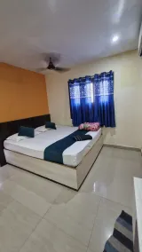 Aditya Inn - Chambre
