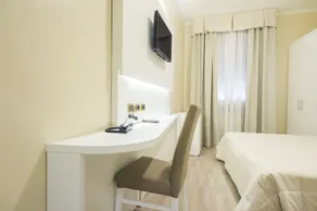 Hotel University - Room