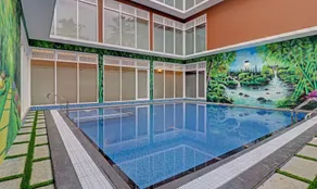 Treebo Golden Terminal Kochi Airport With Swimming Pool - Piscine