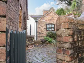 32 Church Hill - Interior