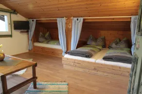 Ferienwohnung mit Grill und Garten | Gartenblick - Zimmer