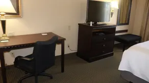 Wingate by Wyndham Peoria - Complimentary Area Shuttle - Chambre