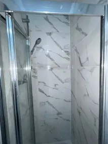 OYO Greenway Stays - Bathroom