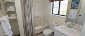 Black Bear Lodge - Baño