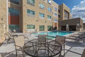 Holiday Inn Express & Suites - San Marcos South by IHG - Piscina