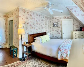 Elsa's Inn on the Harbor - Habitación