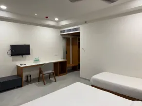 Hotel Madhukta Inn - Room