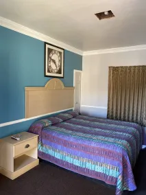 Colonial Manor Motel - Zimmer
