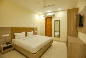 Hotel Melano Ambala Chandigarh Rd Zirakpur SkyJumper park - Camera