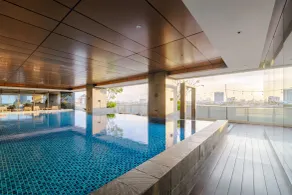 Oakwood Hotel & Residence Surabaya - Pool