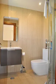 Fantastisch für Familientreffen, optionale Poolheizung, kostenlose Klimaanlage & WLAN - Badezimmer