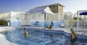Avenue Hotel Dubai - Piscine