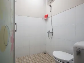 RedDoorz Syariah Plus near Banyuwangi Airport - Badeværelse