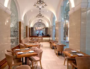 The Radh Hotel - Restaurant