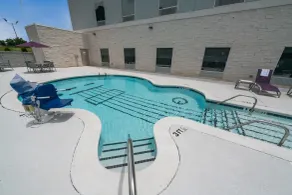 Holiday Inn Express & Suites Memphis Arpt Elvis Presley Blv by IHG - Piscine