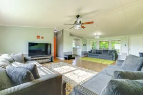 Palatka Hideaway w/ Fireplace & Private Porch - Interiør