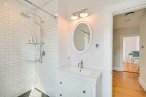 Bright & Pet-friendly Home: 2 Mi to Harvard Square - Badeværelse