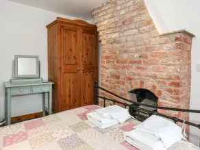 Cottage con idromassaggio, terrazza e giardino - Camera
