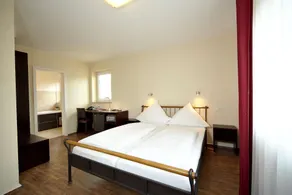 Christiana's Wein & Art Hotel - Chambre