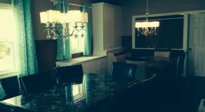 Auberge Lac-Saint-Jean - Entrada (vista interior)