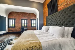 Historic Downtown Location: Marshall Studio Escape - Interiør