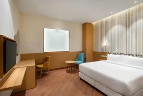 Ramada Encore by Wyndham Lucknow Airport - Room