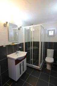 Arya Karaburun - Bathroom