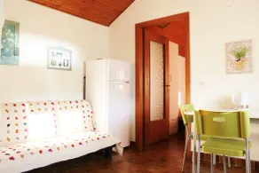 J HomeHolidays - In-room dining