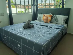 Padang Serai Room Stay Share Bathroom 4 pax - Værelse
