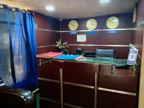 Hotel Mohan Noida - Resepsjon