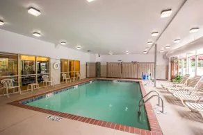 Quality Inn & Suites Germantown North - Pool