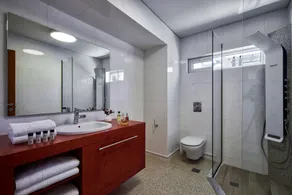 Rodo Seafront Villa with Heated private pool and jacuzzis by Volta Suites and Villas - Salle de bain