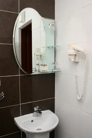 Premier Hotel Shafran - Bathroom