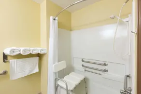 Baymont by Wyndham Fort Dodge - Salle de bain