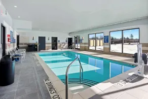 Best Western Plus Marquette Hotel & Suites - Piscine