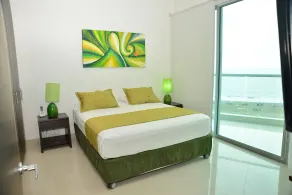 Modern 3 Bedroom Apartment with sea-beach view - Room