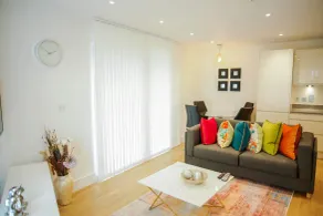 EXECUTIVE 2 BED APARTMENT - Lobby