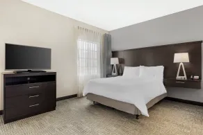 Staybridge Suites Plano North - Frisco by IHG - Værelse