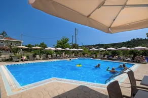 Dinos Hotel - Piscina