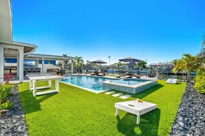 126 Deleon Rd - Pool
