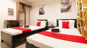 RedDoorz Plus @ Diola Villamonte Bacolod - Chambre