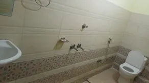Hotel Himalayan View  - Banheiro