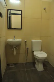 KANS ONE - Hotel & Banquets - Bathroom