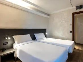 B&B Hotel Borgaro Torinese - Room