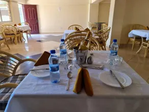 Helsinki Hotel Nyamira - Restaurant