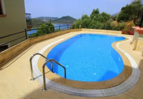 Nirvana Apartments - Pool