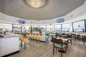 Ramada by Wyndham Kamloops - Restaurant