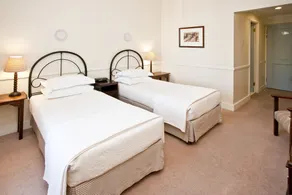 Queen's Hotel by BON Hotels - Room