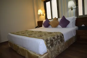 Orient Prince Hotel - Room