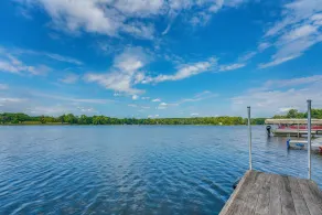 Dock, Hot Tub & More! Lakefront Ortonville Oasis - Innvendig